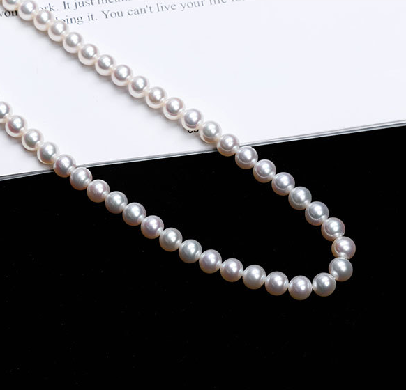 Timeless Luster Pearl Necklace