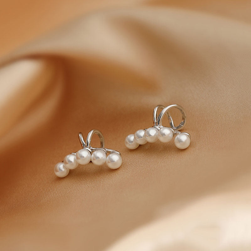 Moonlit Serenity Earclip